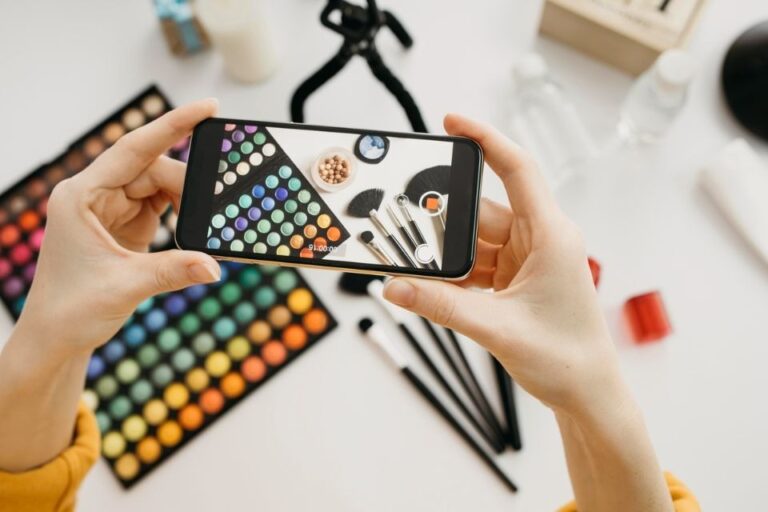Snap Smarter 6 Digital Tools That Make Your Product Photos Pop